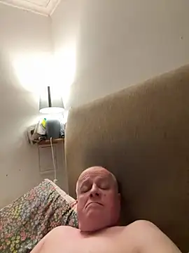 Snapshot of locallad88 chatting on 20, 10, 2025 locallad88 online show from 20, 10, 2025