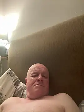 Snapshot of locallad88 chatting on 28, 10, 2025 locallad88 online show from 28, 10, 2025