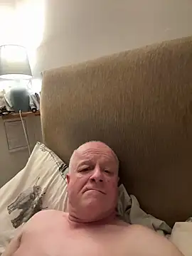 Snapshot of locallad88 chatting on 11, 11, 2025 locallad88 online show from 11, 11, 2025