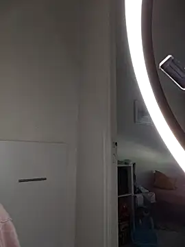 mihaelaa online show from 24, 2, 2026