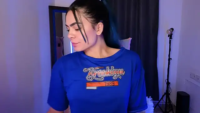 Snapshot of sexyladyy_ chatting on 13, 10, 2025 sexyladyy online show from 13, 10, 2025