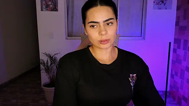 Snapshot of sexyladyy_ chatting on 3, 3, 2025 sexyladyy online show from 3, 3, 2025