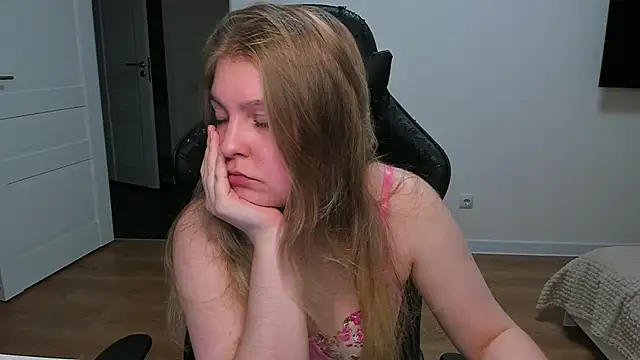 stacy miracle online show from 27, 10, 2025