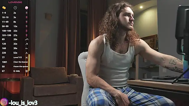 Louis Karlos online show from 5, 10, 2025