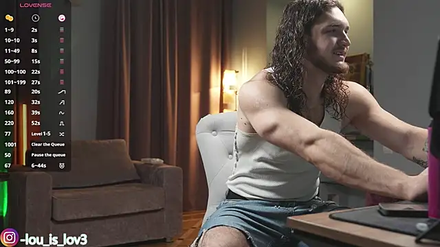 Louis Karlos online show from 4, 10, 2025