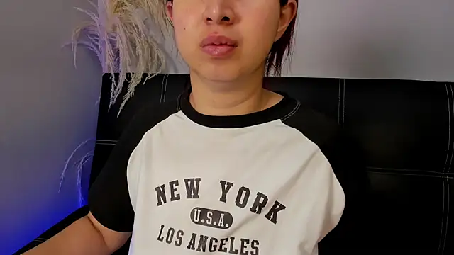 madelaine blosson online show from 6, 4, 2026