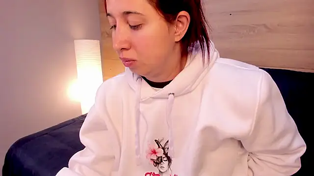 madelaine blosson online show from 5, 3, 2026