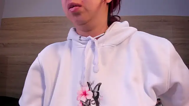 madelaine blosson online show from 24, 3, 2026