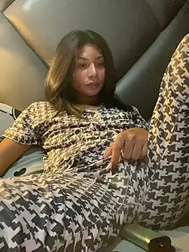 MaxxineMorenaTs online show from 14, 5, 2026