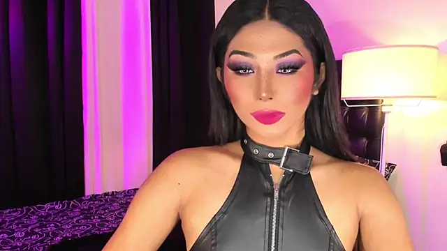 MaxxineMorenaTs online show from 12, 1, 2025