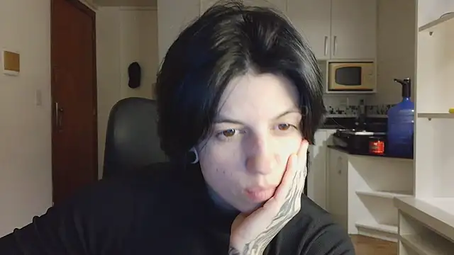 Snapshot of kyslrana chatting on 1, 7, 2026 kyslrana online show from 1, 7, 2026