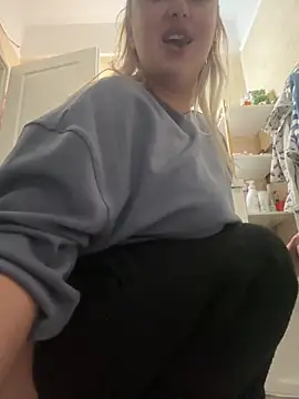 Snapshot of Aneri chatting on 9, 2, 2026 Aneri online show from 9, 2, 2026