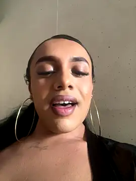 Snapshot of sweetcata23 chatting on 2, 11, 2025 sweetcata23 online show from 2, 11, 2025