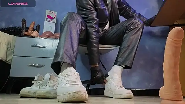 TomLover 12 online show from 26, 2, 2026