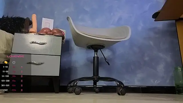 TomLover 12 online show from 8, 3, 2026