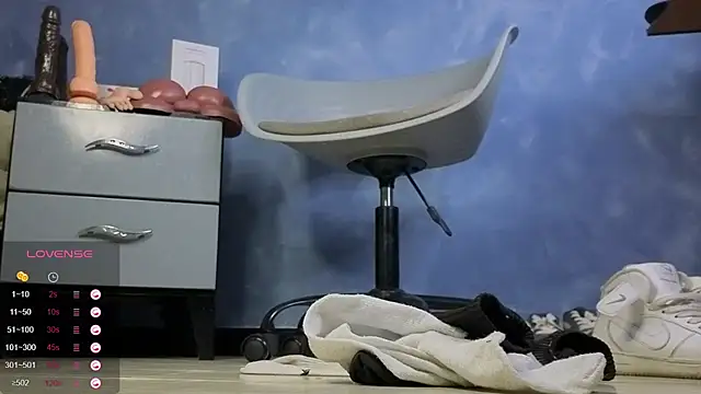 TomLover 12 online show from 1, 2, 2026