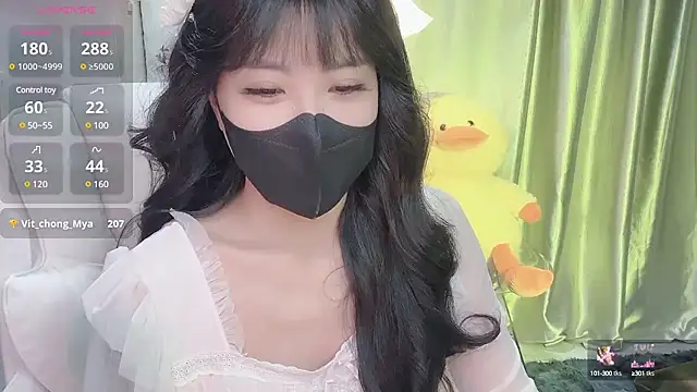 Snapshot of Mya_Lee chatting on 18, 2, 2025 Mya Lee online show from 18, 2, 2025