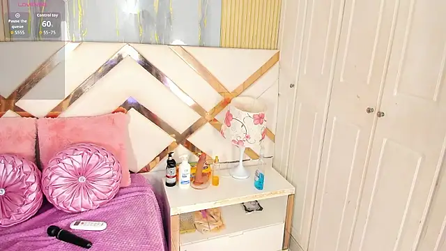 GianinaLewis online show from 24, 3, 2026