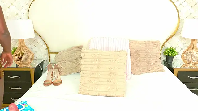 GianinaLewis online show from 6, 2, 2026