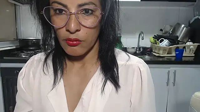 kateleyagrey online show from 4, 5, 2026