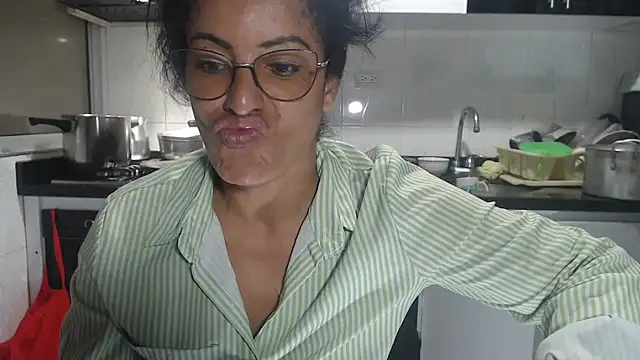 kateleyagrey online show from 8, 10, 2025