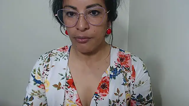 Snapshot of kateleyagrey chatting on 10, 7, 2026 kateleyagrey online show from 10, 7, 2026