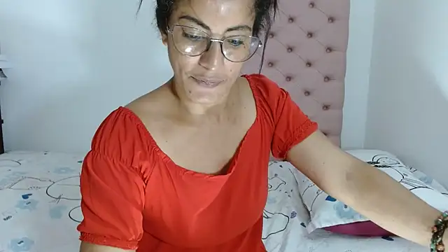 kateleyagrey online show from 6, 3, 2025