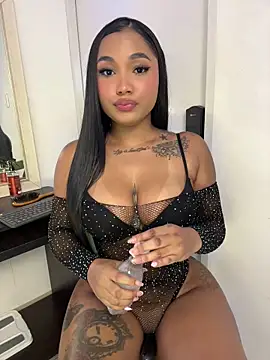 TianaaJackson online show from 16, 7, 2026