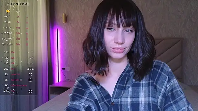 Alice Wonders online show from 11, 11, 2025