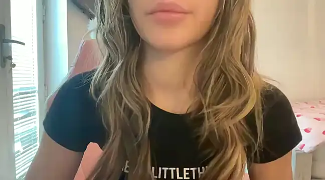 Lillymariee online show from 7, 2, 2025