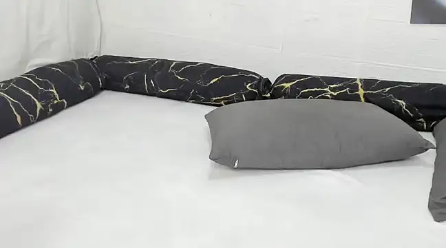 TS Cummer online show from 4, 3, 2025