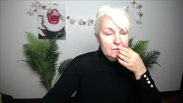 BlondyLeeBest online show from 7, 2, 2026