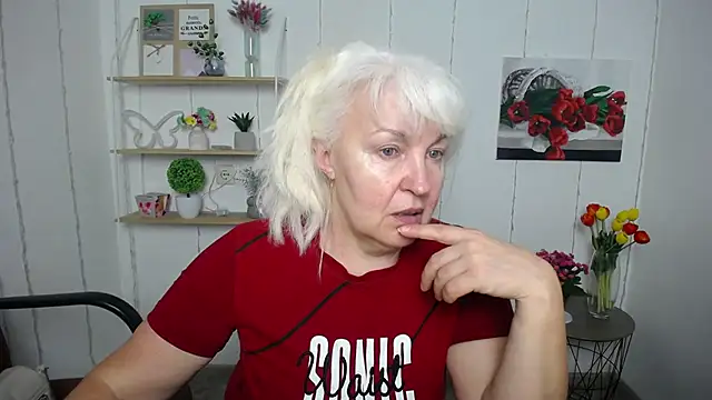 BlondyLeeBest online show from 14, 3, 2025