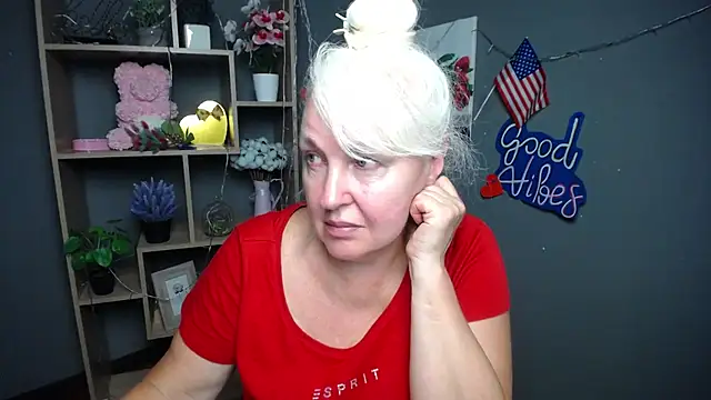 Snapshot of BlondyLeeBest chatting on 10, 7, 2026 BlondyLeeBest online show from 10, 7, 2026