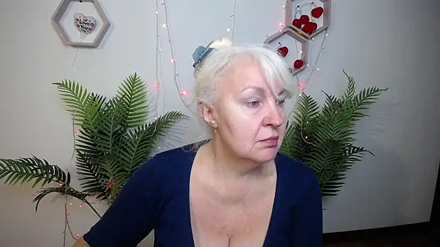 BlondyLeeBest online show from 15, 4, 2026