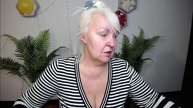 BlondyLeeBest online show from 15, 3, 2026