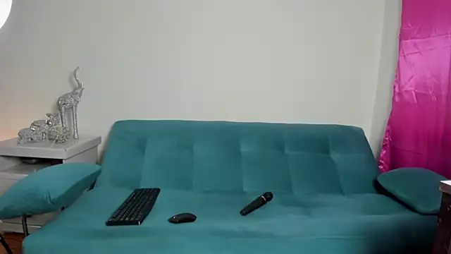 Victoria Jonness online show from 14, 10, 2025