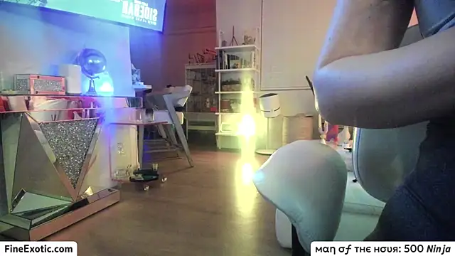 Vesaaa online show from 19, 2, 2025