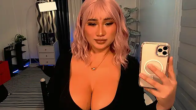 TsDominantCumloader online show from 5, 10, 2025