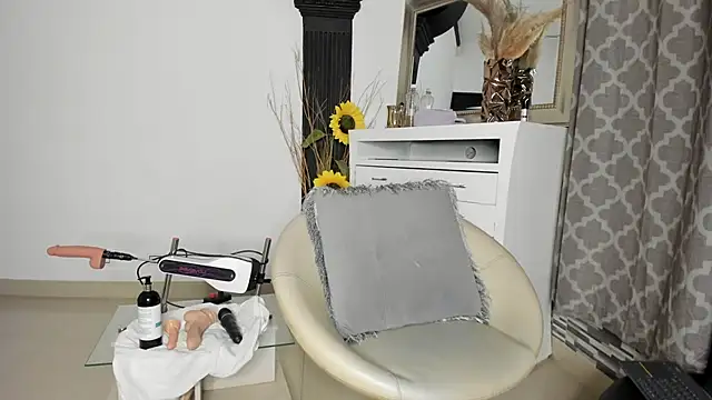 Lissa Brow online show from 25, 9, 2025