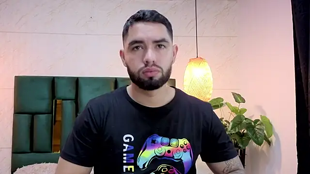 Snapshot of matteosantos chatting on 18, 10, 2025 matteosantos online show from 18, 10, 2025