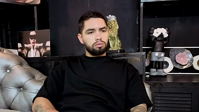 Snapshot of matteosantos chatting on 12, 10, 2025 matteosantos online show from 12, 10, 2025