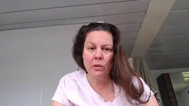 fulloferotic online show from 14, 4, 2026