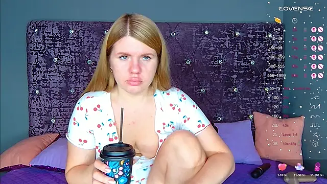 NoraBigAss online show from 15, 11, 2025