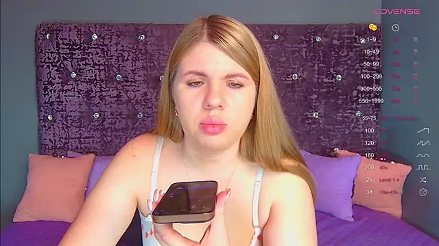 NoraBigAss online show from 4, 12, 2025