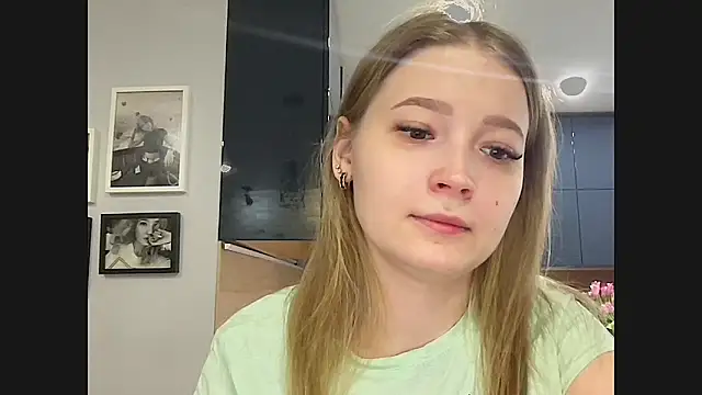 CharmingSarah online show from 12, 3, 2025