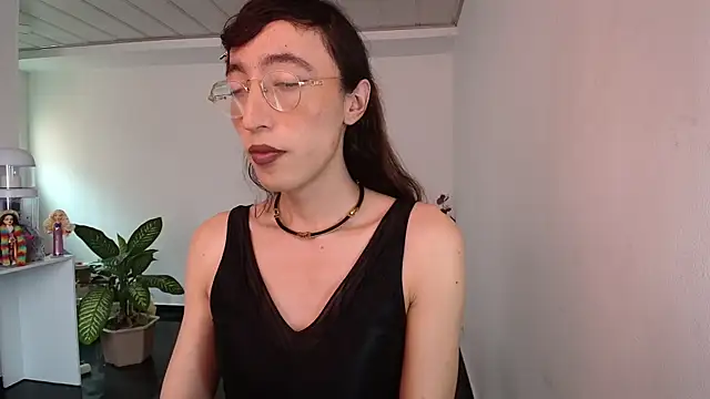 NicoleCortez online show from 23, 2, 2025