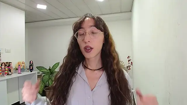 NicoleCortez online show from 18, 3, 2025