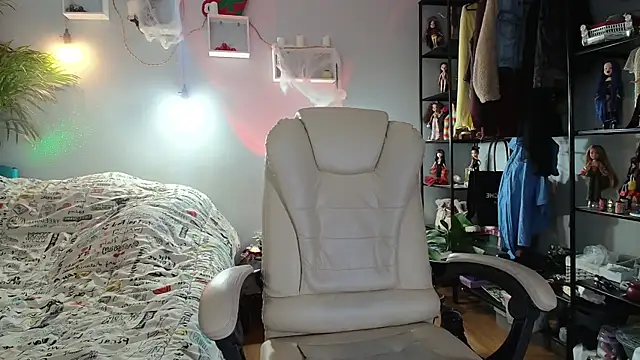 NicoleCortez online show from 14, 1, 2026