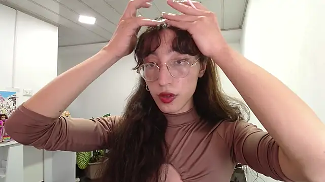 NicoleCortez online show from 2, 3, 2025